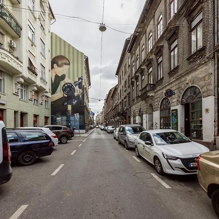 Ferienwohnung Sleek Downtown Living Budapest Exterior foto
