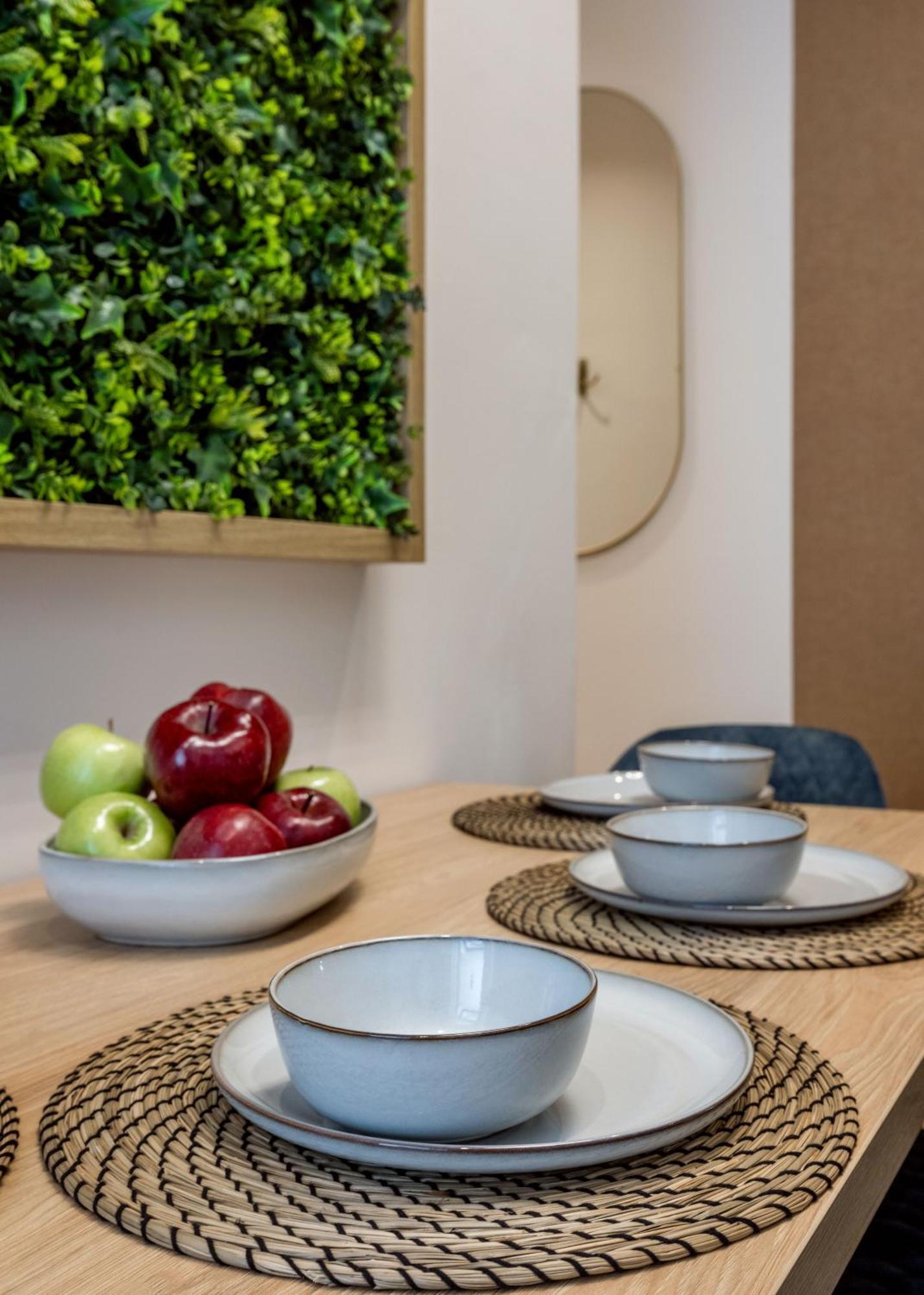 Ferienwohnung Sleek Downtown Living Budapest Exterior foto