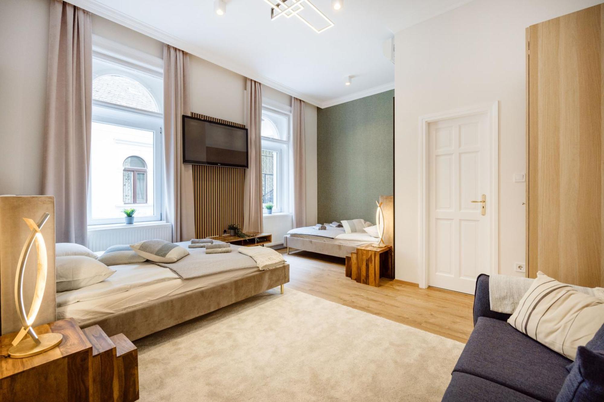 Ferienwohnung Sleek Downtown Living Budapest Exterior foto