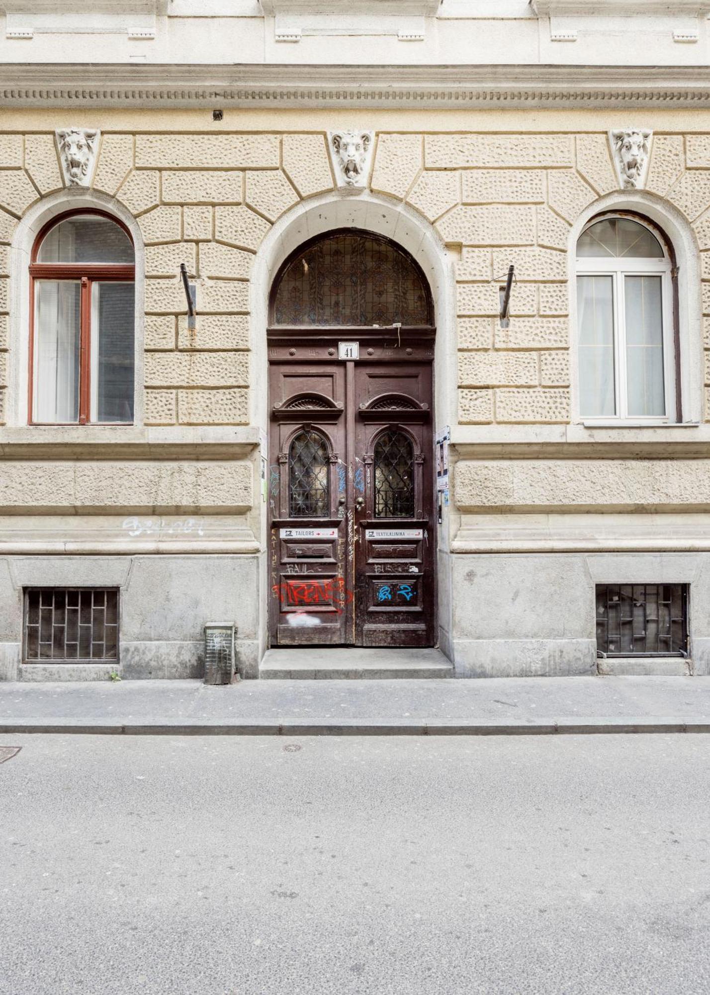 Ferienwohnung Sleek Downtown Living Budapest Exterior foto